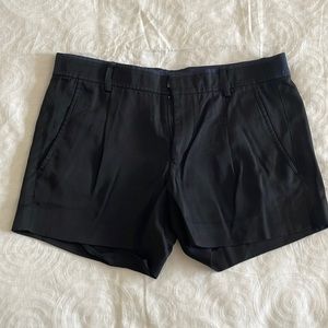 Black Vince shorts with contrast waist